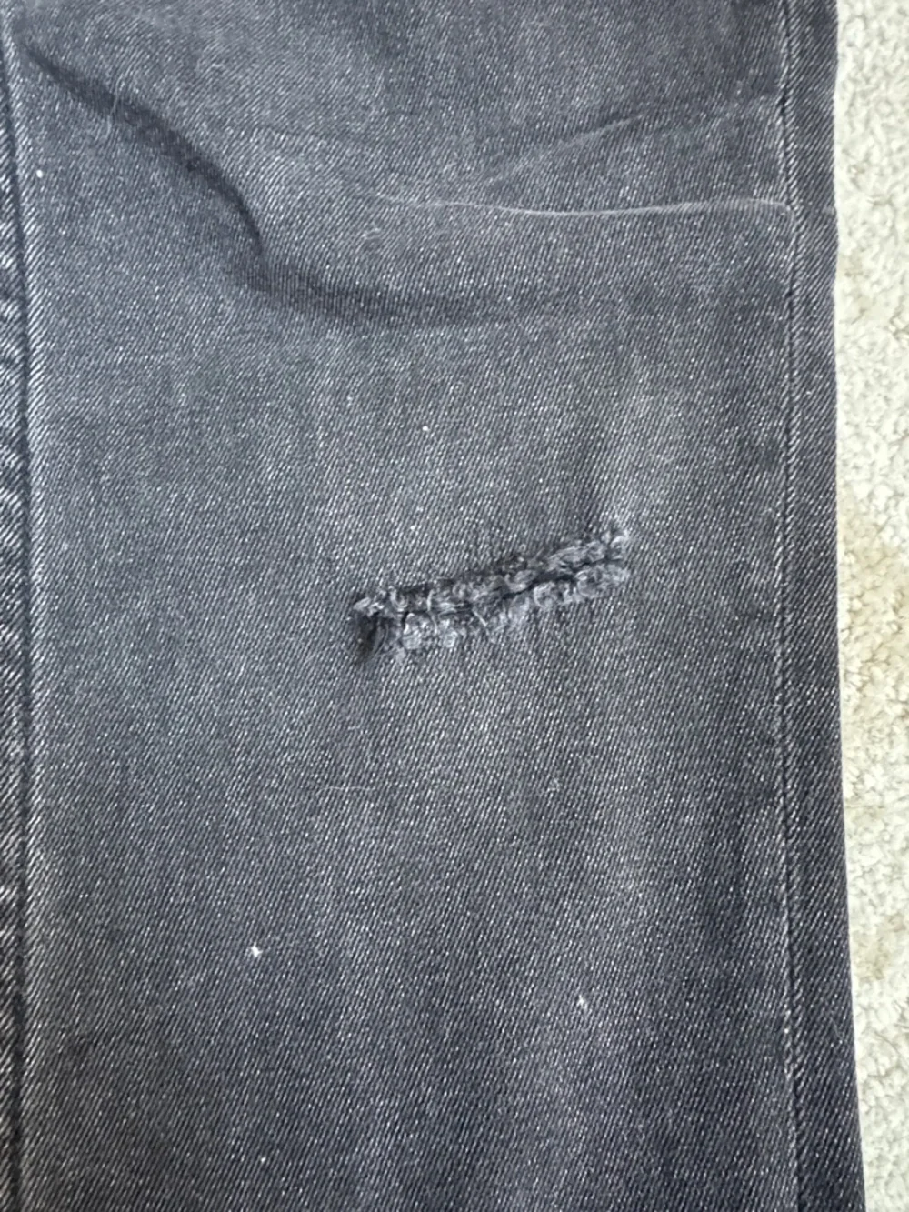 Vigoss Women's Marley Straight Charcoal Black High-Rise Skinny Jeans - Picture 3 of 6